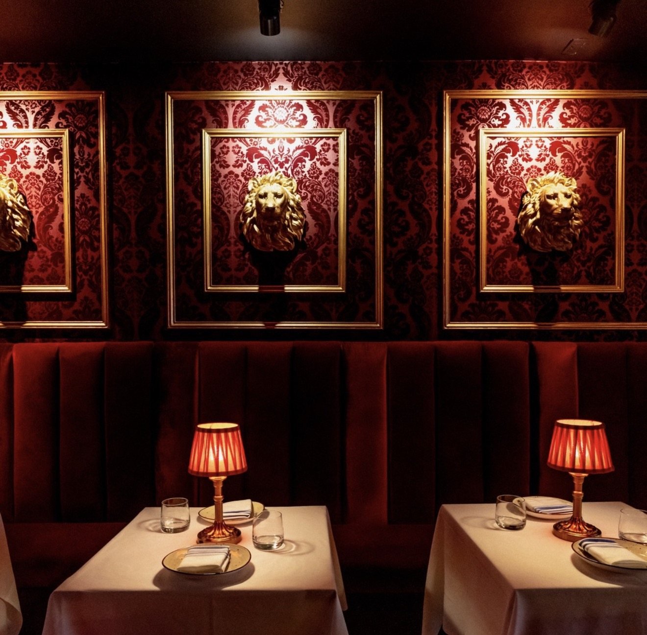 Andrew Steak Society dining room